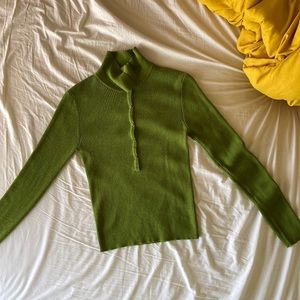 long sleeve green t-shirt